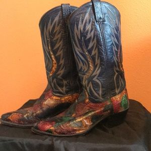 Authentic one of a kind # 9496 Dan Post Boots